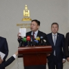 УИХ-ын даргыг үүрэгт ажлаас нь чөлөөлөх тогтоолын төслийг өргөн барилаа