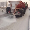 16 байгууллагын 633 ажилтан нийслэлийн зам, талбайн цасыг цэвэрлэж байна