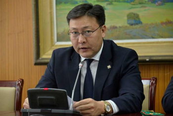 Ж.Батзандан: Үндсэн хуульд нэг нам хүч түрэн өөрчлөлт оруулах ёсгүй