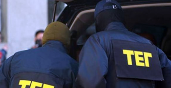 Тагнуулын тусгай албаныхан галт зэвсэг хэрэглэн дээрэм хийжээ
