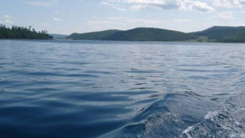 Сэлэнгэ голд машинтайгаа унасан байж болзошгүй иргэдийг хайж байна