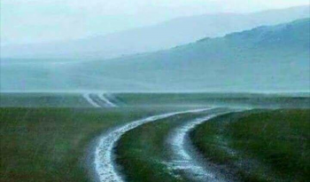 Зүүн аймгуудын нутгаар дуу цахилгаантай бороо орно 