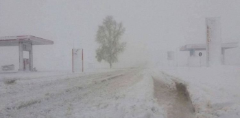 Уулархаг нутгаар нойтон цас орно